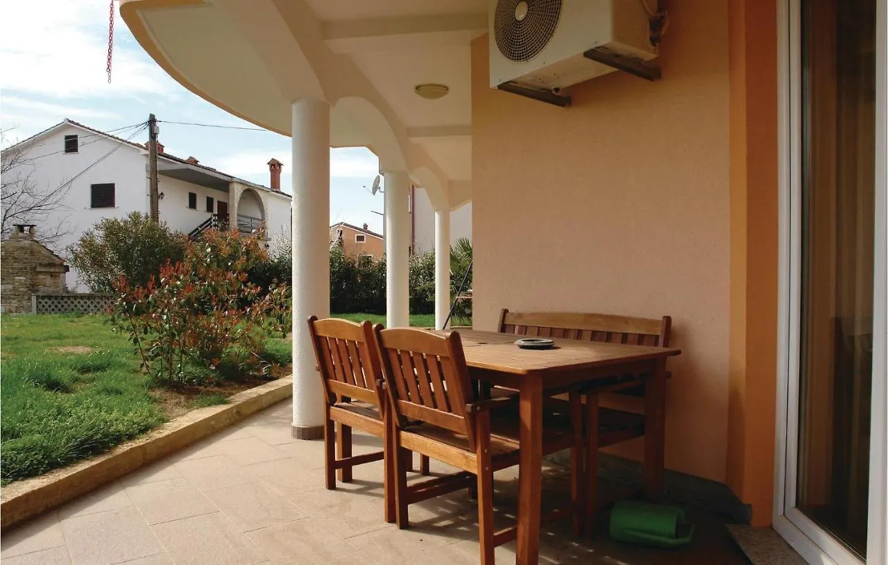 2 Bedroom Awesome Apartment In Novigrad