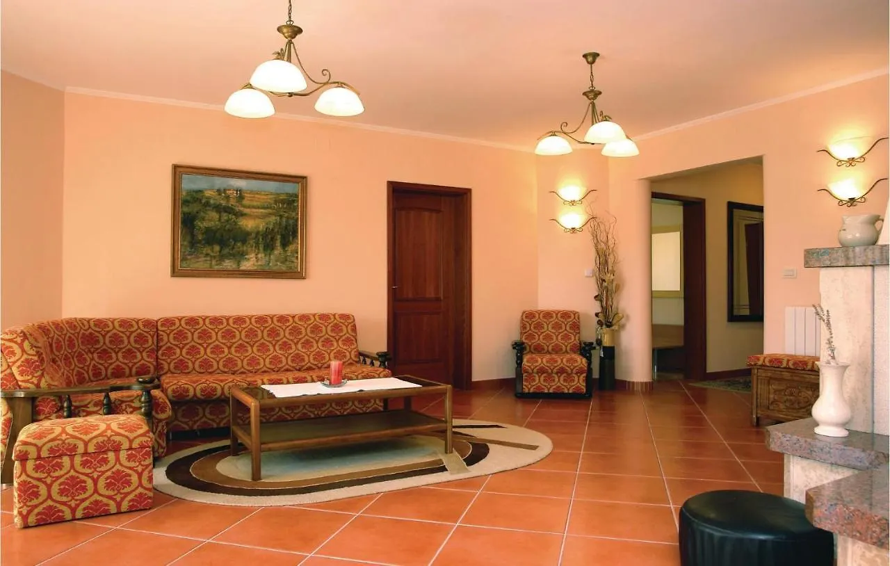 2 Bedroom Awesome Apartment In Novigrad Croatia