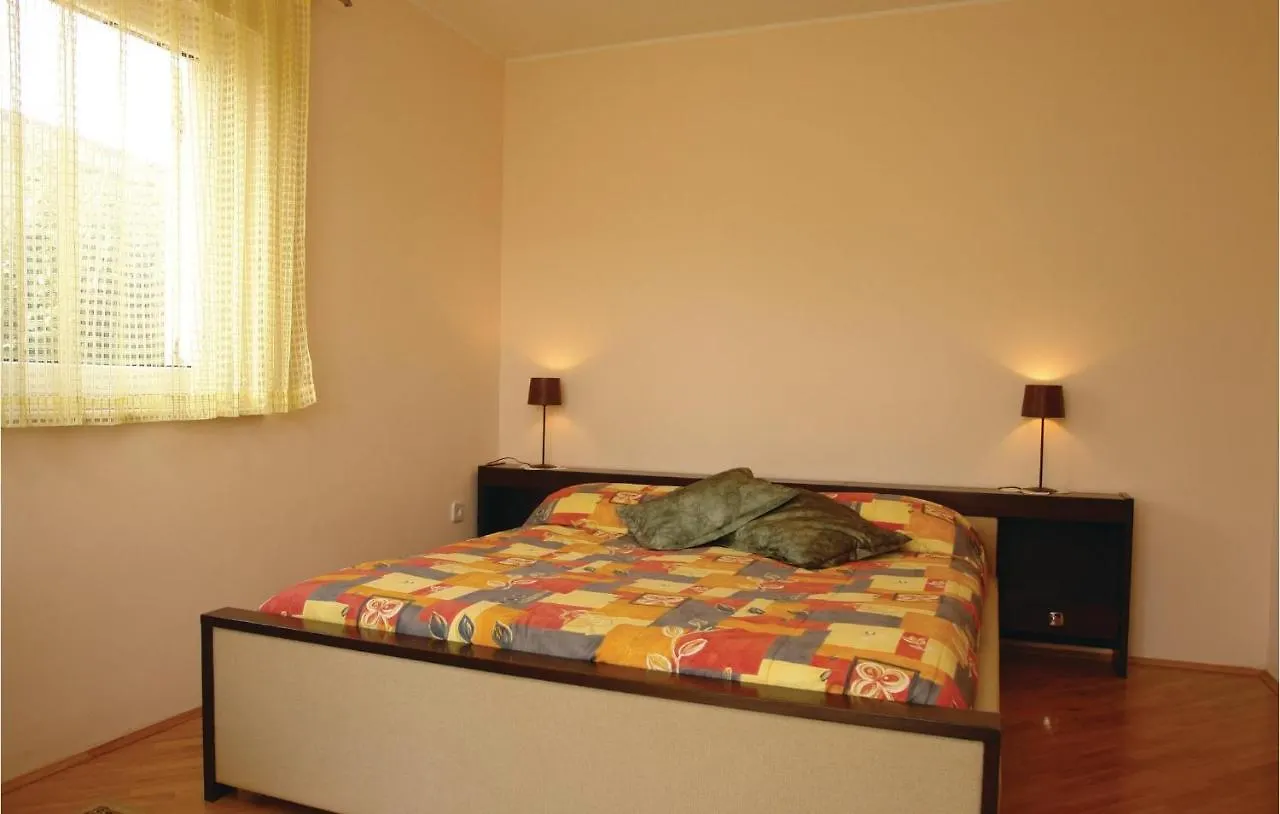 2 Bedroom Awesome Apartment In Novigrad Croatia