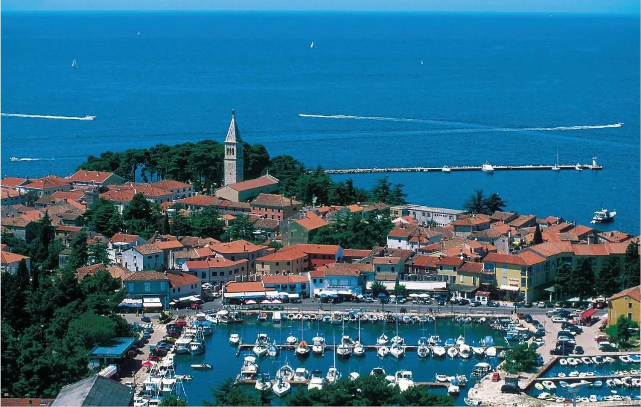 2 Bedroom Awesome Apartment In Novigrad